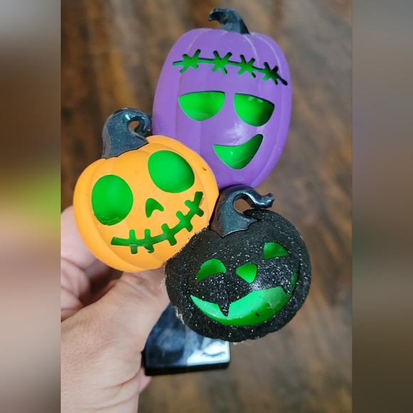 Bath and Bodyworks Halloween plug in - Picture 2 of 5